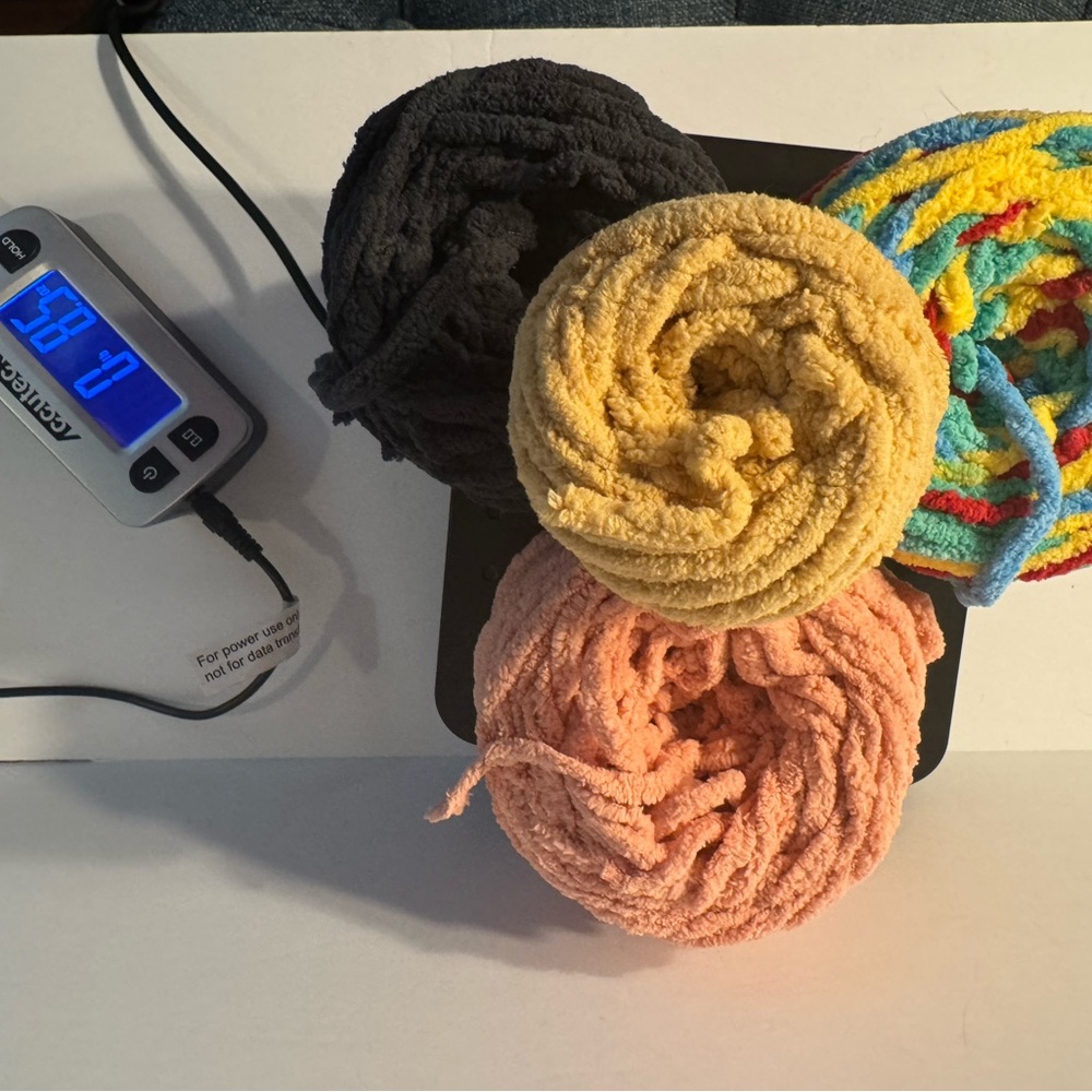 Blanket Yarn Bundle - Picture 3 of 3